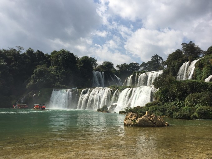 崇左德天瀑布焕新风采，魅力无限呈现