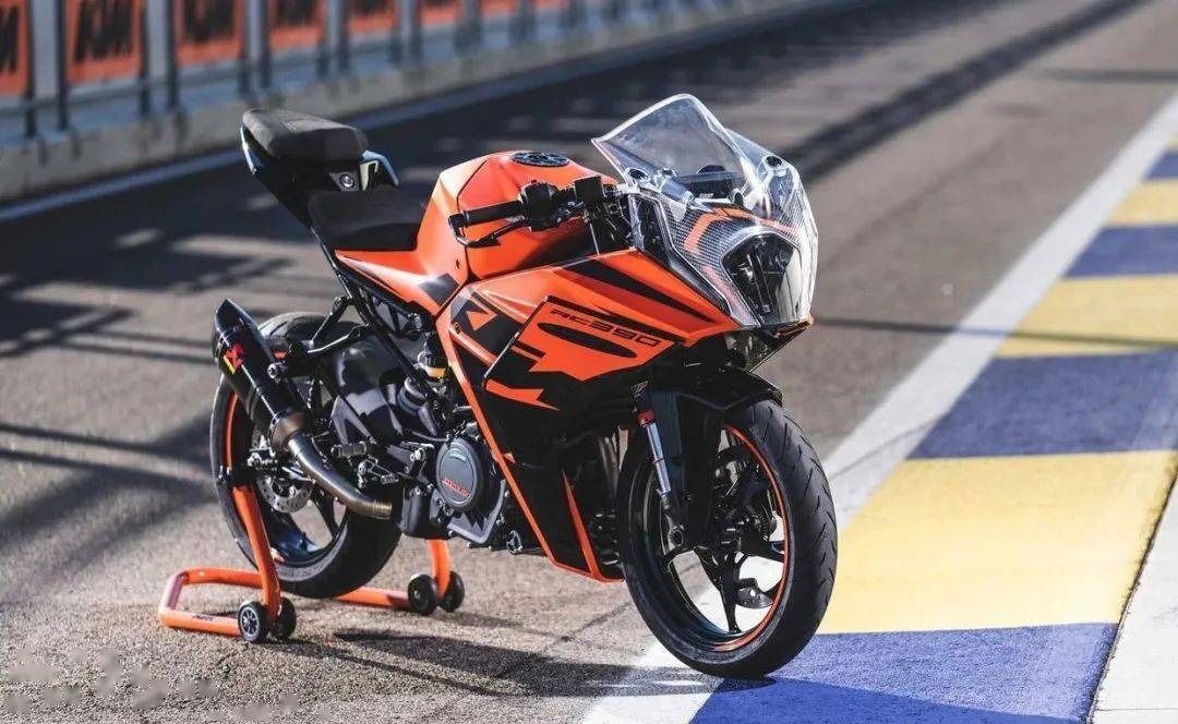 KTM RC390全新力作，闪耀登场！